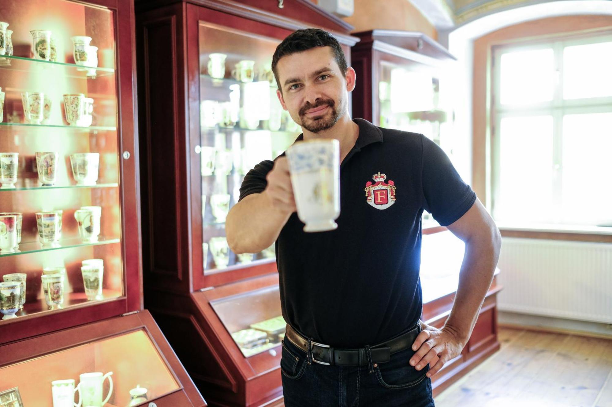 Hotel Cisar Ferdinand Loket Zewnętrze zdjęcie