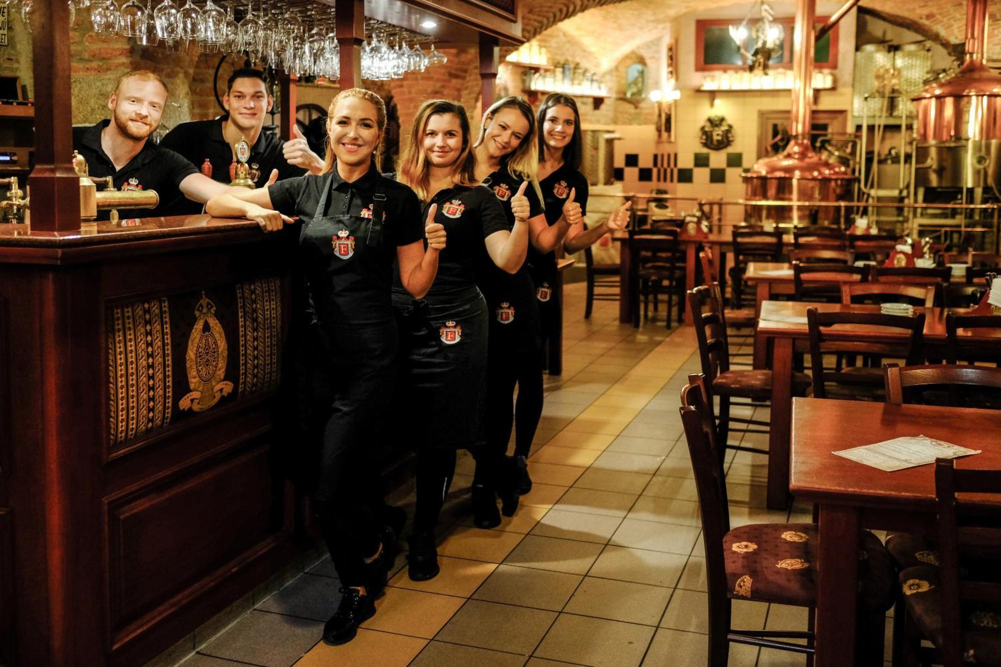 Hotel Cisar Ferdinand Loket Zewnętrze zdjęcie