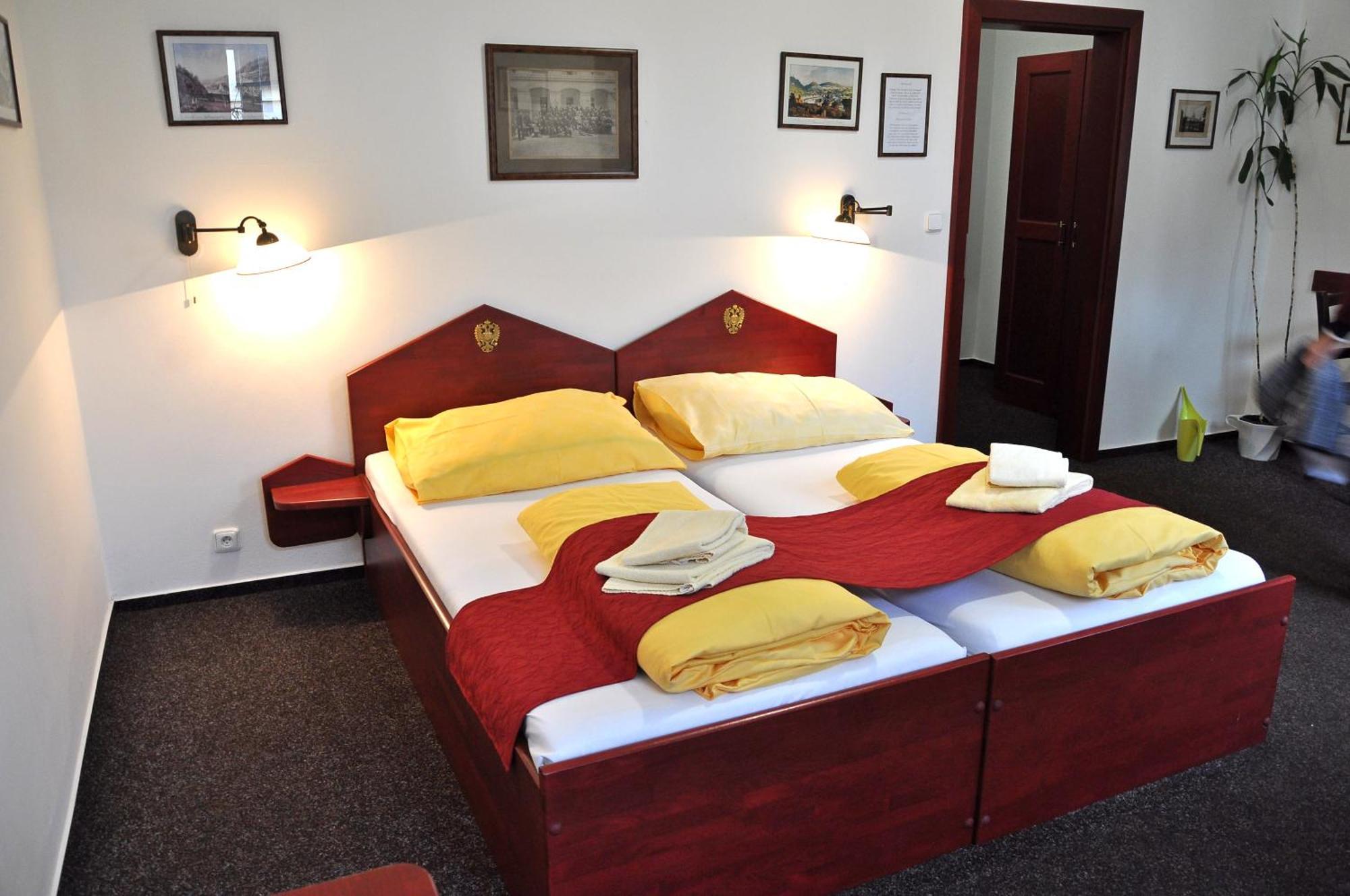 Hotel Cisar Ferdinand Loket Pokój zdjęcie